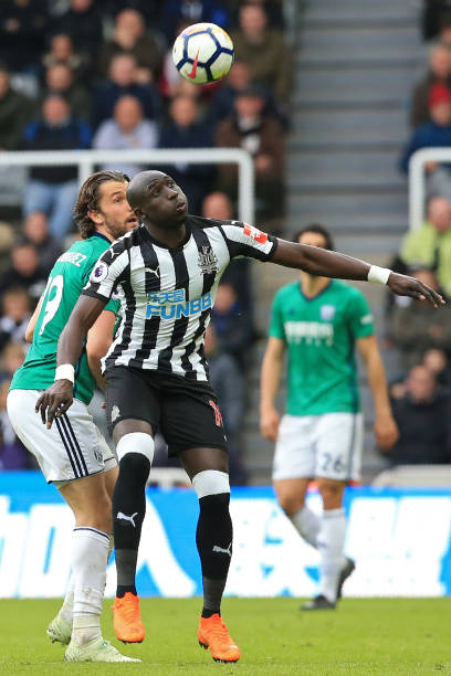 他的缺席可 他的缺席可