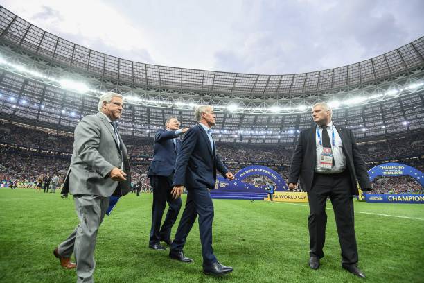 德布勞內的 德布勞內的